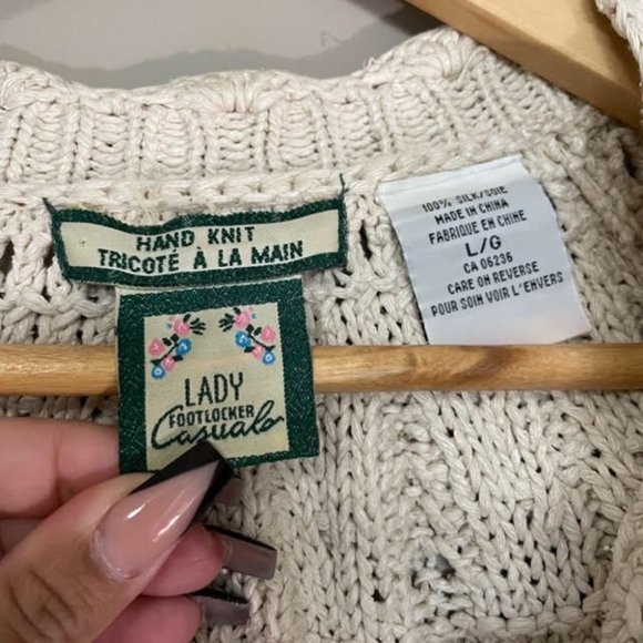 Lady Footlocker Casuals Cream Hand Knit 100% Silk Button Up Cardigan Sz L - Picture 2 of 16